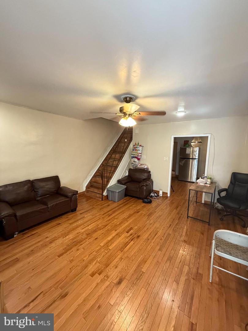 4725 Rosehill St Property Photo 4
