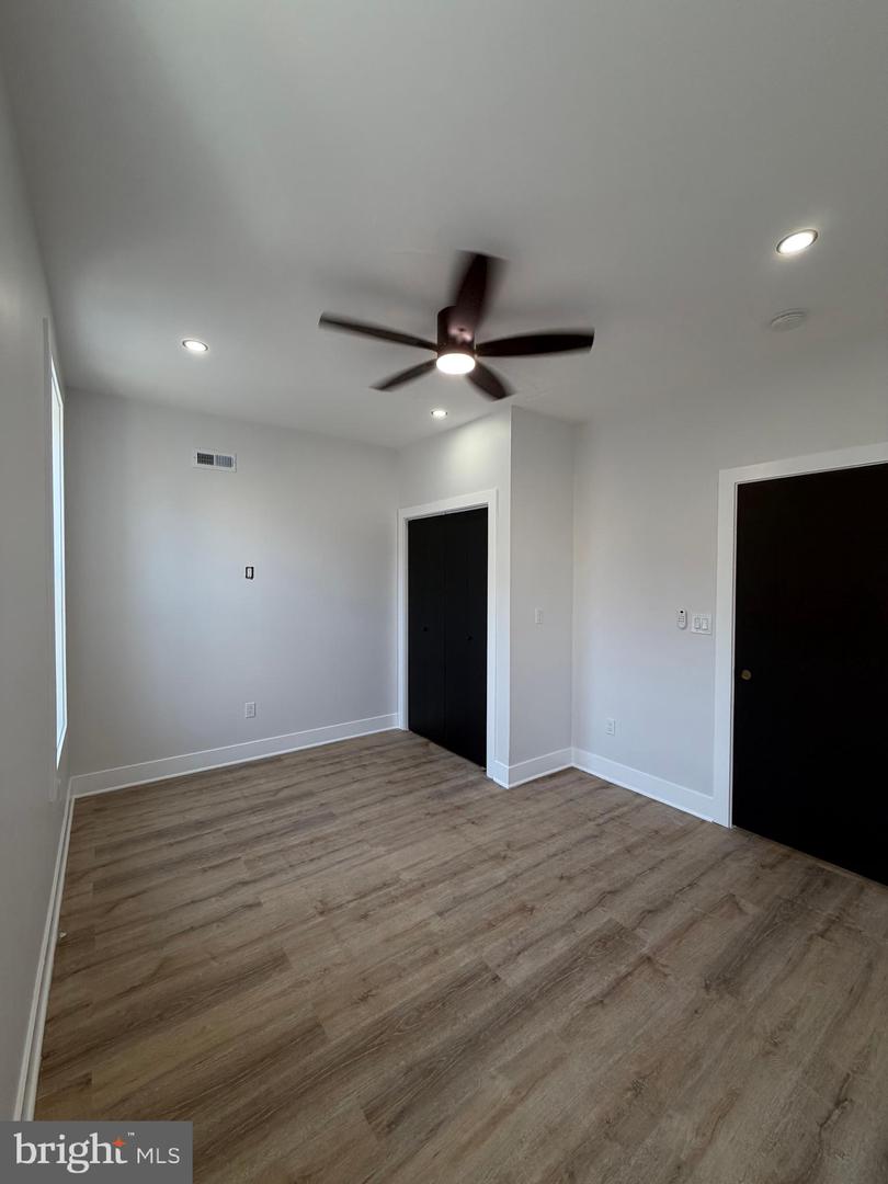 2507 W Master St Property Photo 15