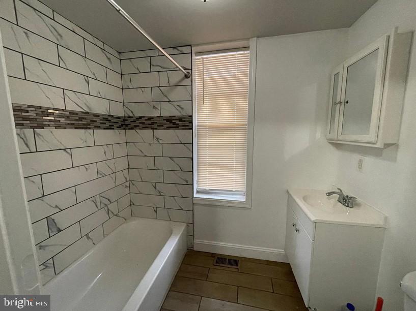 5633 Malcolm St #unit1 Property Photo 13