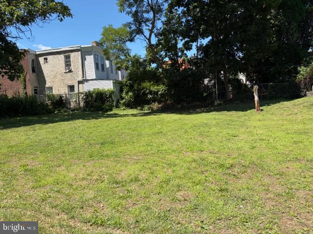 817-827 W CUMBERLAND ST Property Photo 1