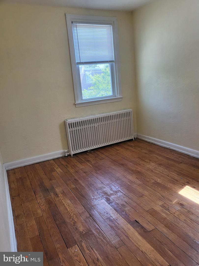 1037 Fanshawe St Property Photo 20