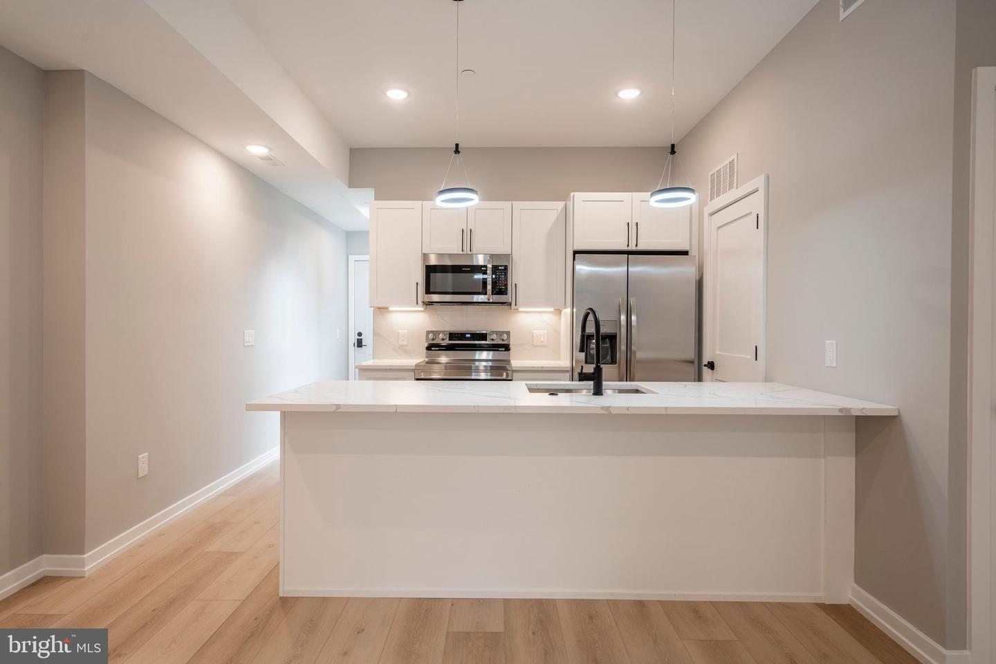 713 S Mildred St #2c Property Photo 1