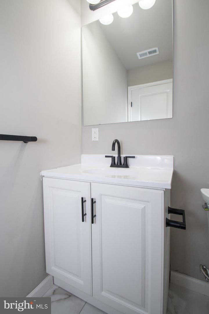 2417 Cecil B Moore Ave Property Photo 44