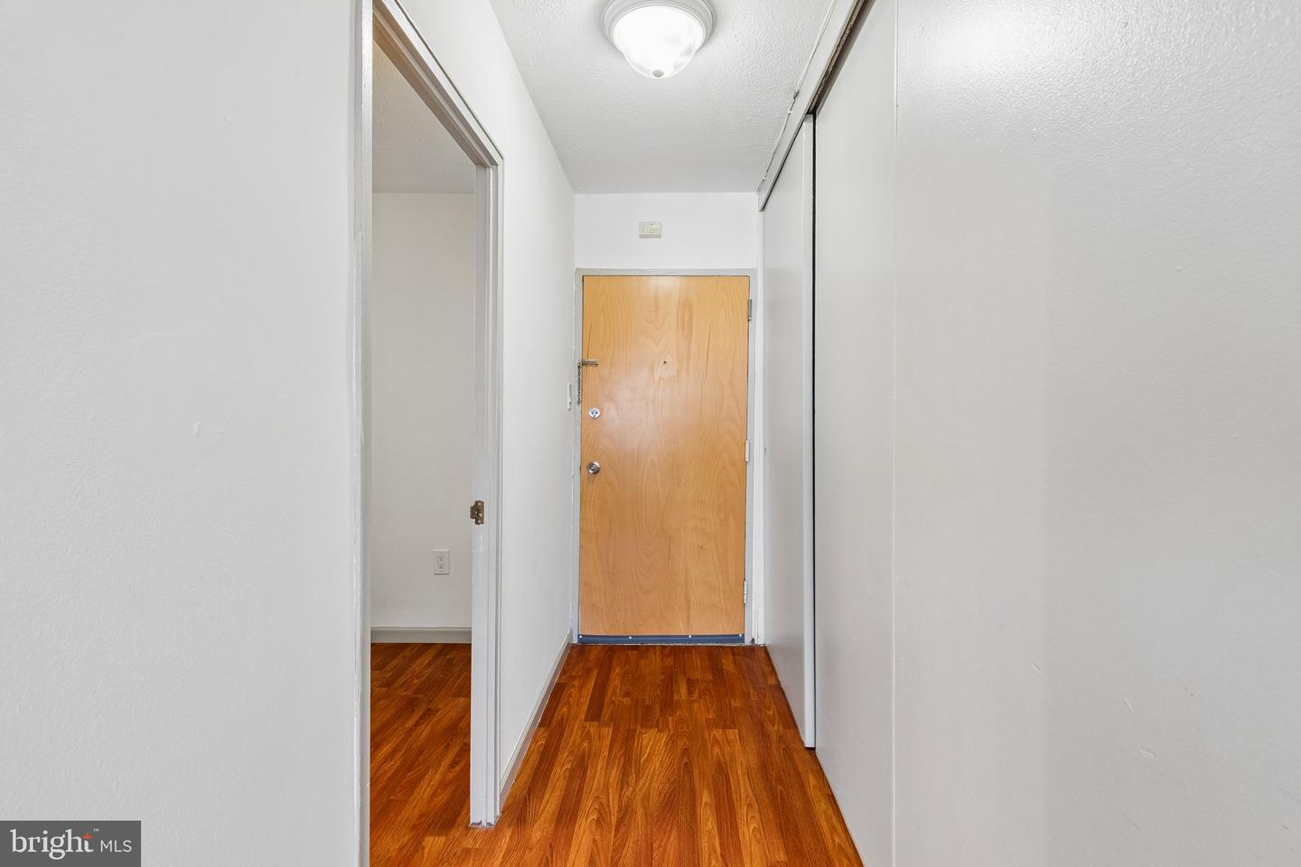 2101-17 Chestnut St #723 Property Photo 6