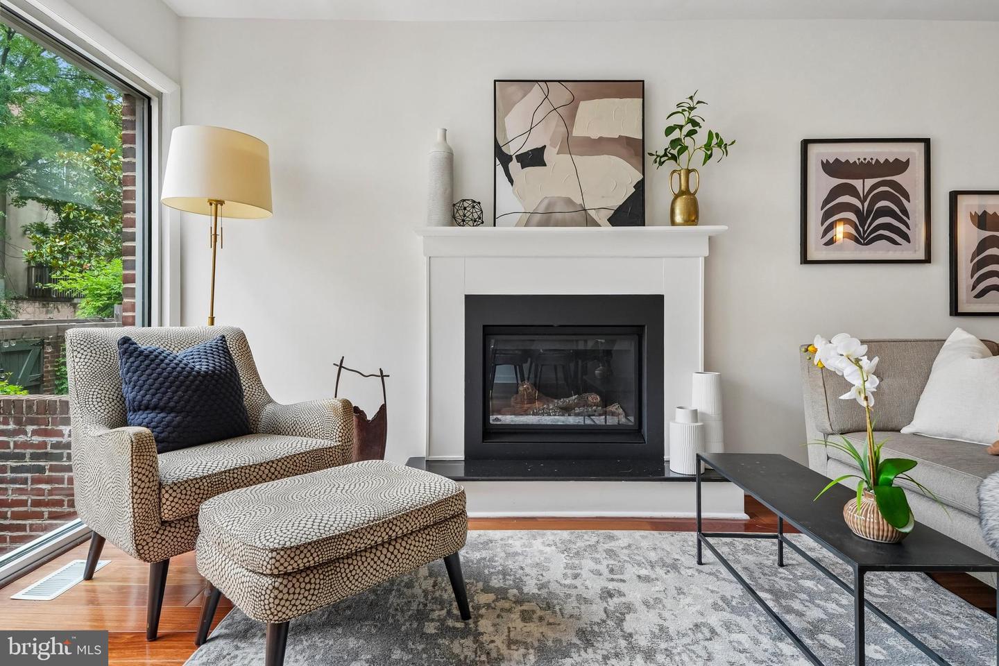 1732 Lombard St Property Photo 4