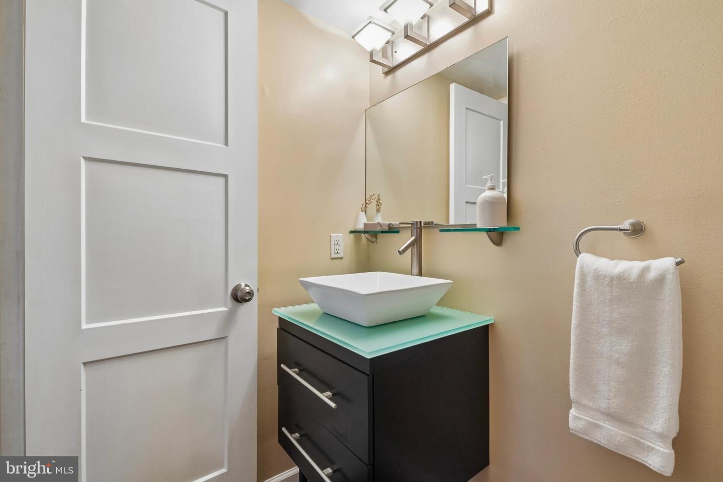 1732 Lombard St Property Photo 13
