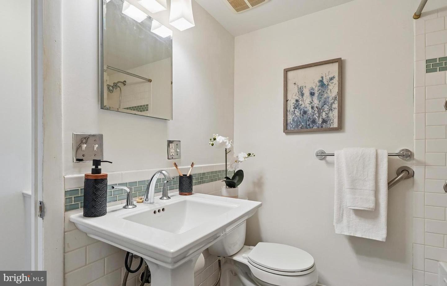 1732 Lombard St Property Photo 19