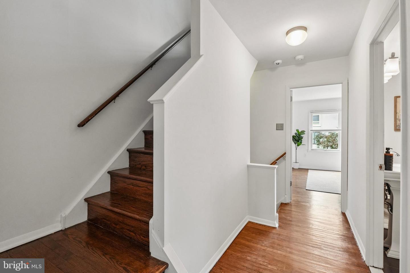 1732 Lombard St Property Photo 22