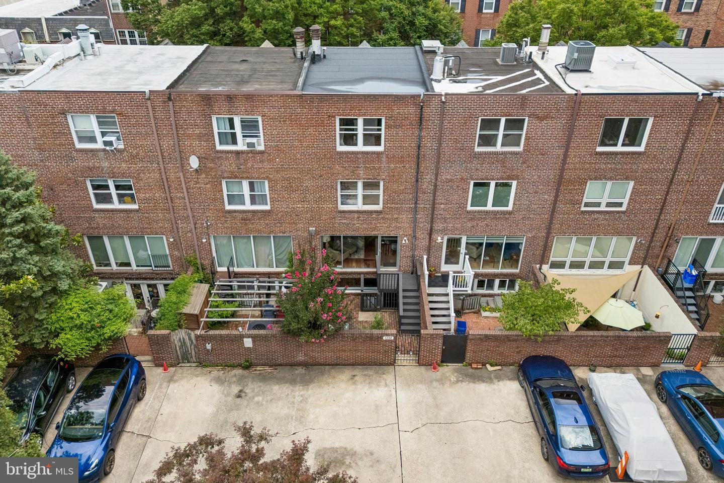 1732 Lombard St Property Photo 30