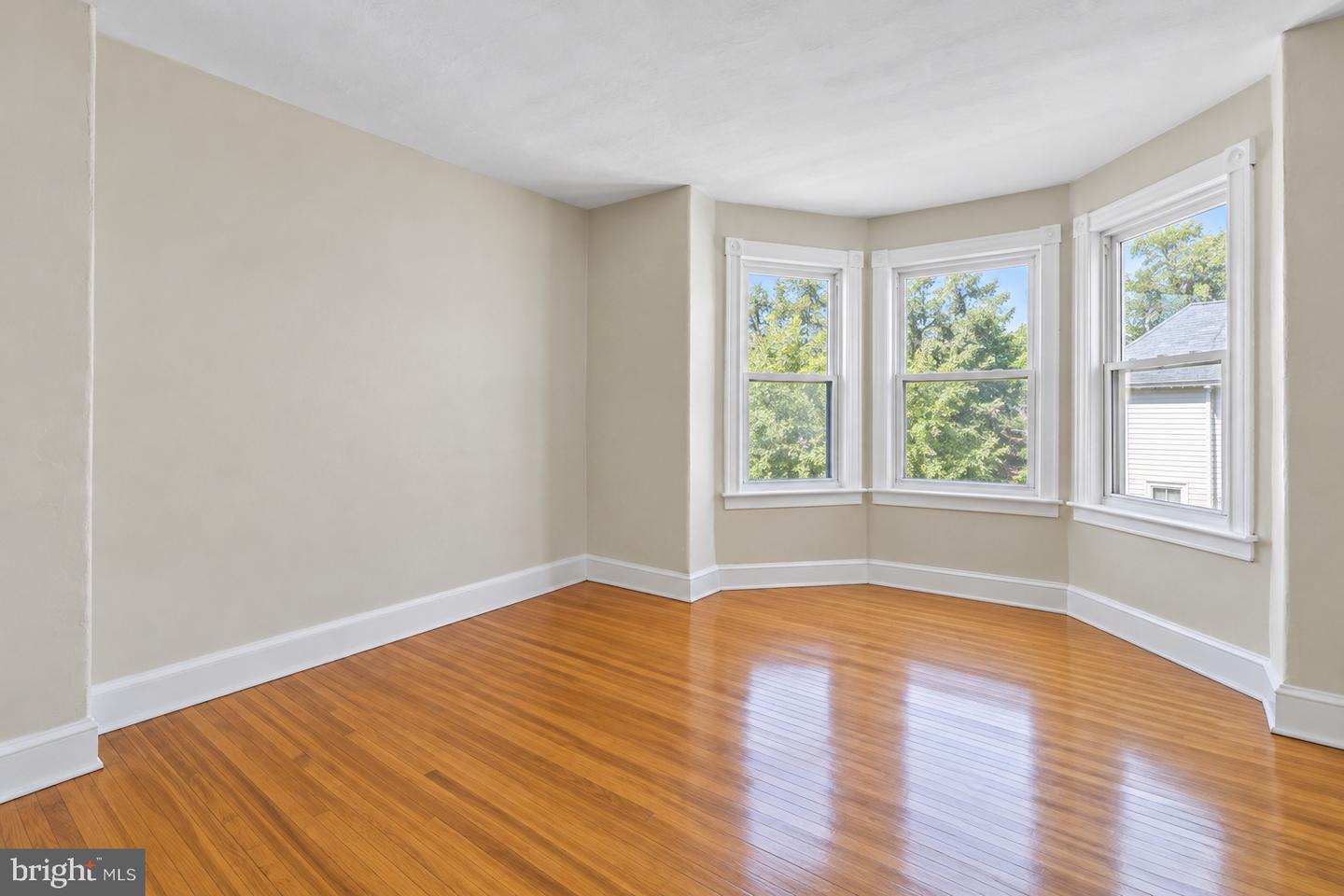 154 W Salaignac St Property Photo 15