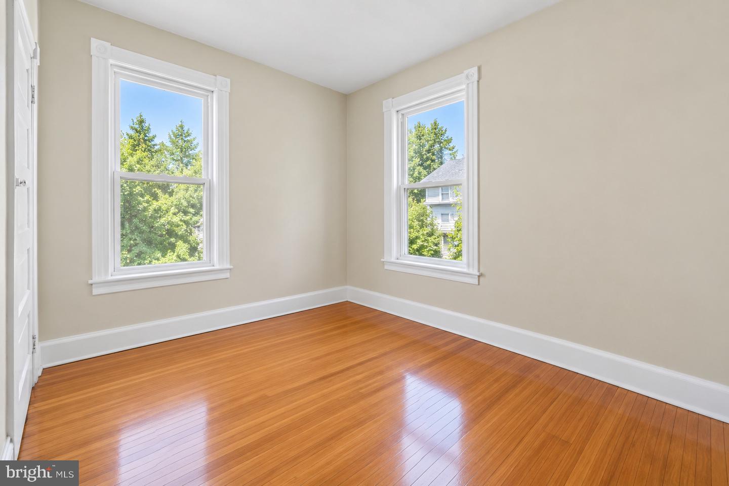 154 W Salaignac St Property Photo 17