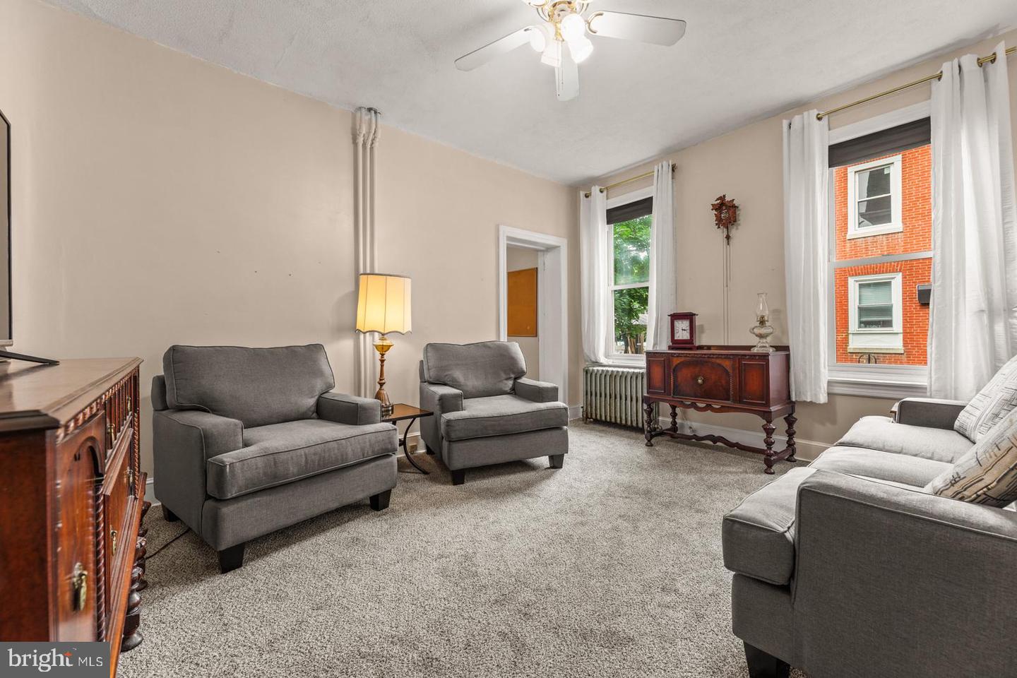 316 Loney St Property Photo 4