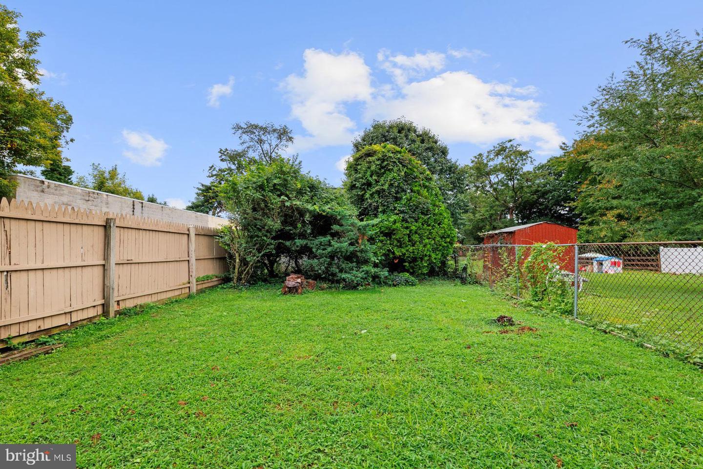 316 Loney St Property Photo 25