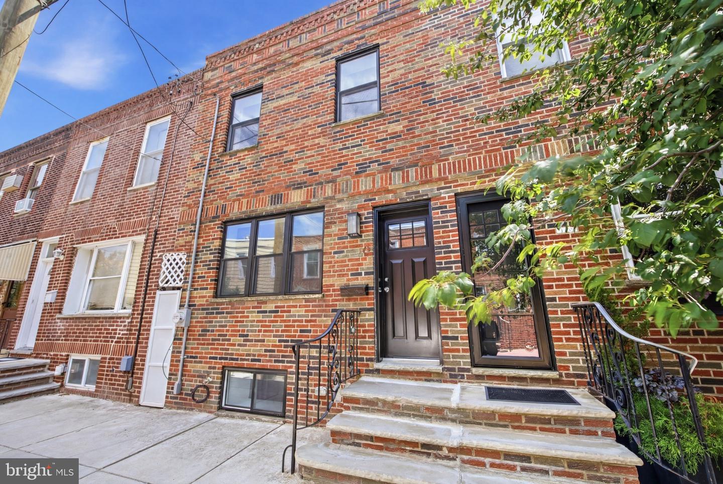 1110 Pierce St Property Photo 1