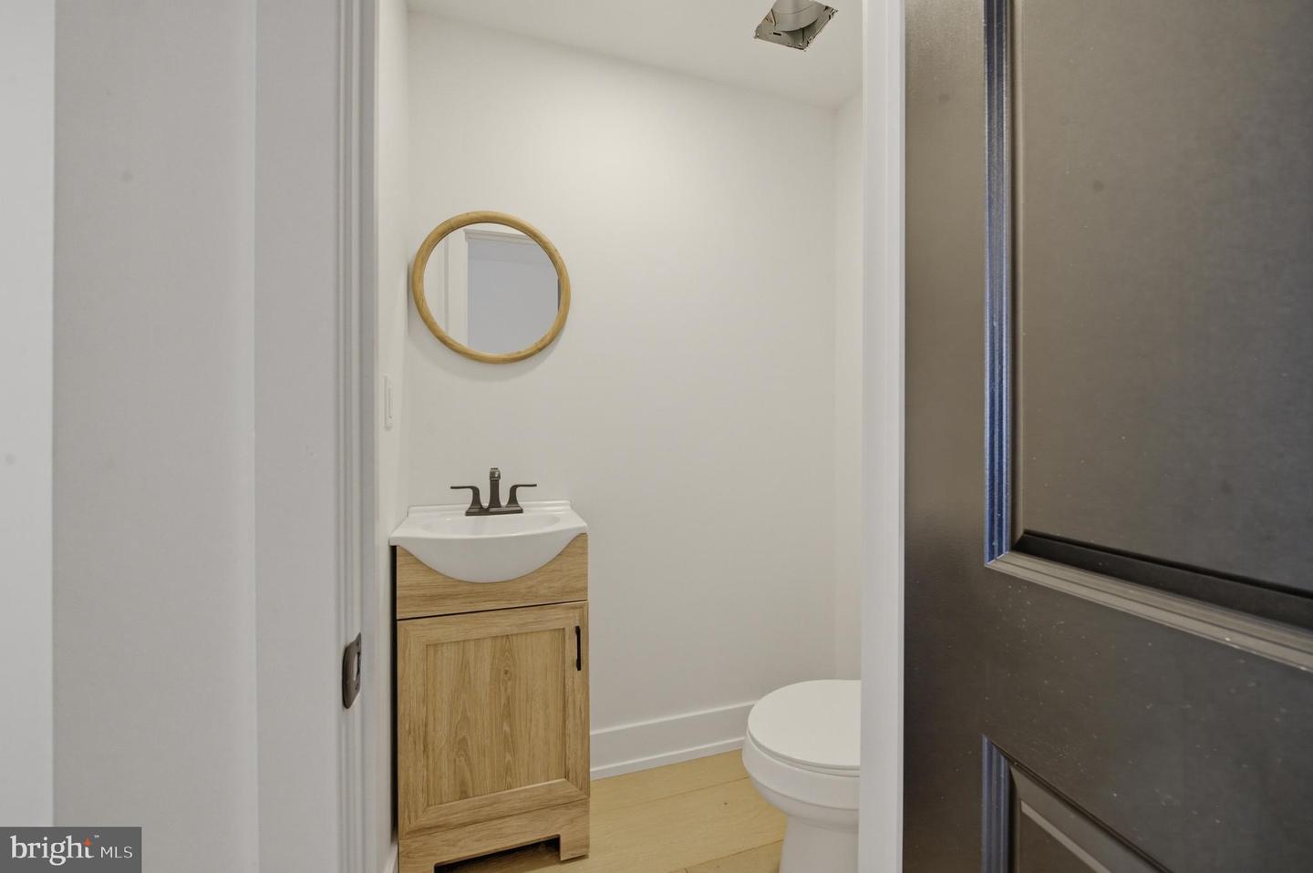 1110 Pierce St Property Photo 8