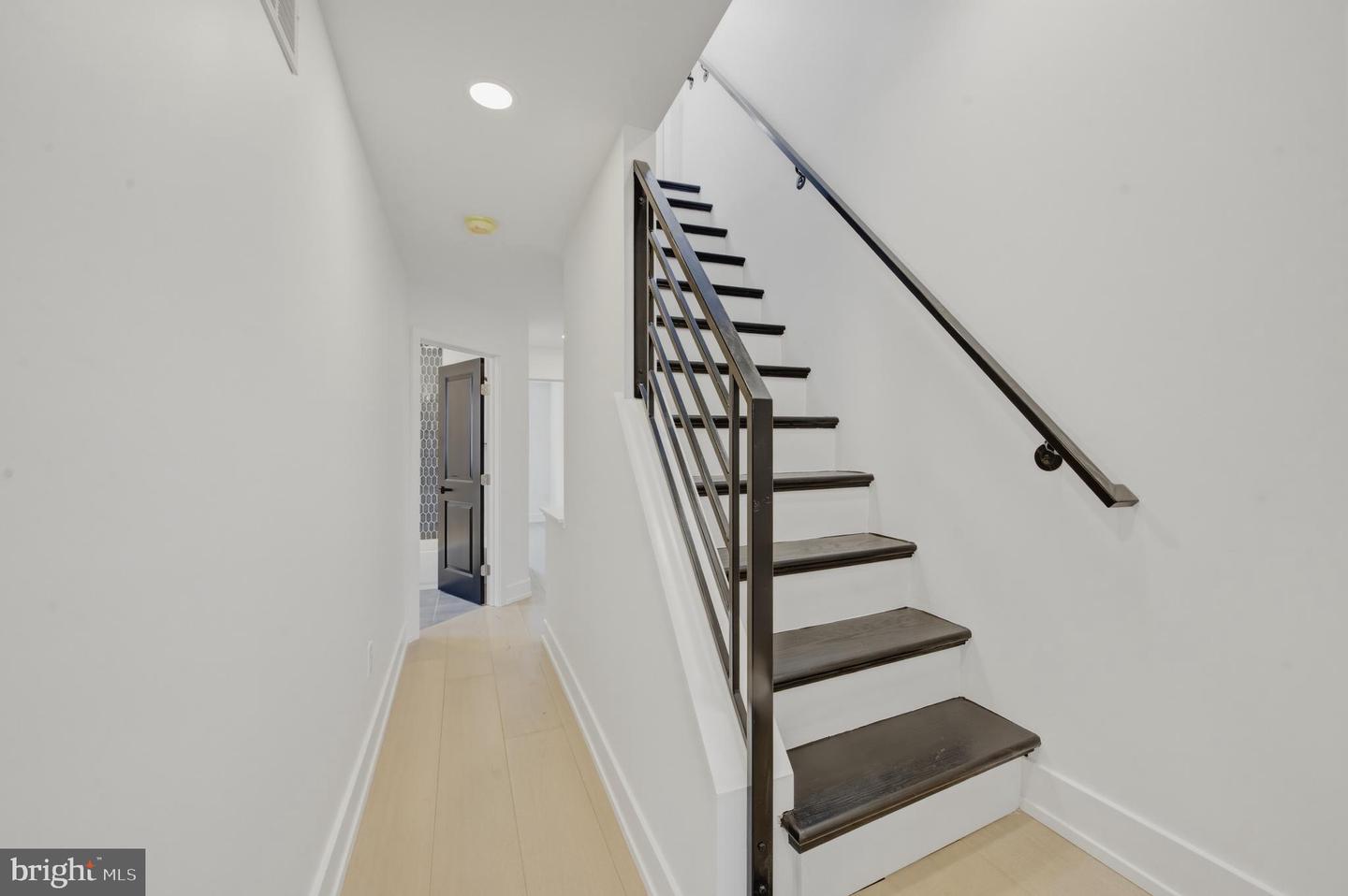 1110 Pierce St Property Photo 34