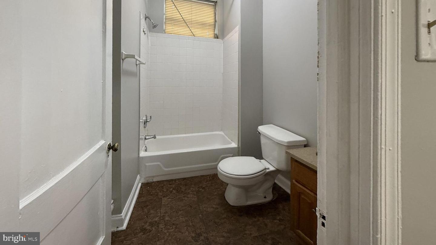 5701 W Girard Ave Property Photo 6