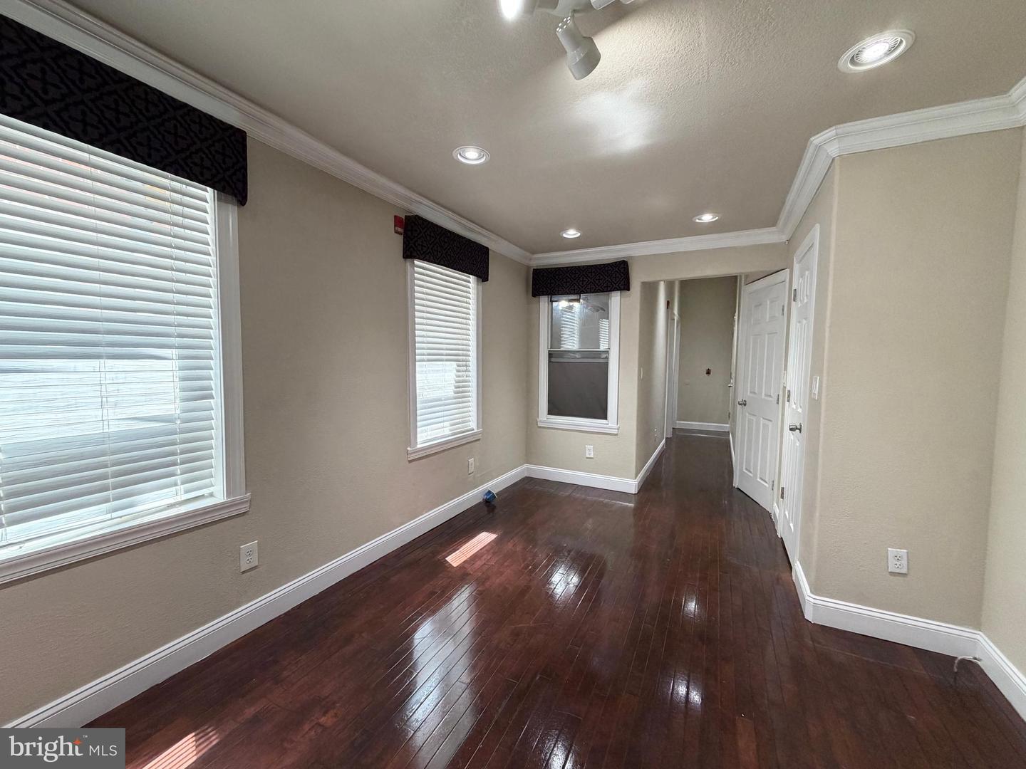 1415 Ellsworth St Property Photo 35