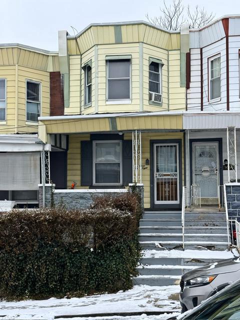 1658 N REDFIELD ST Property Photo 1