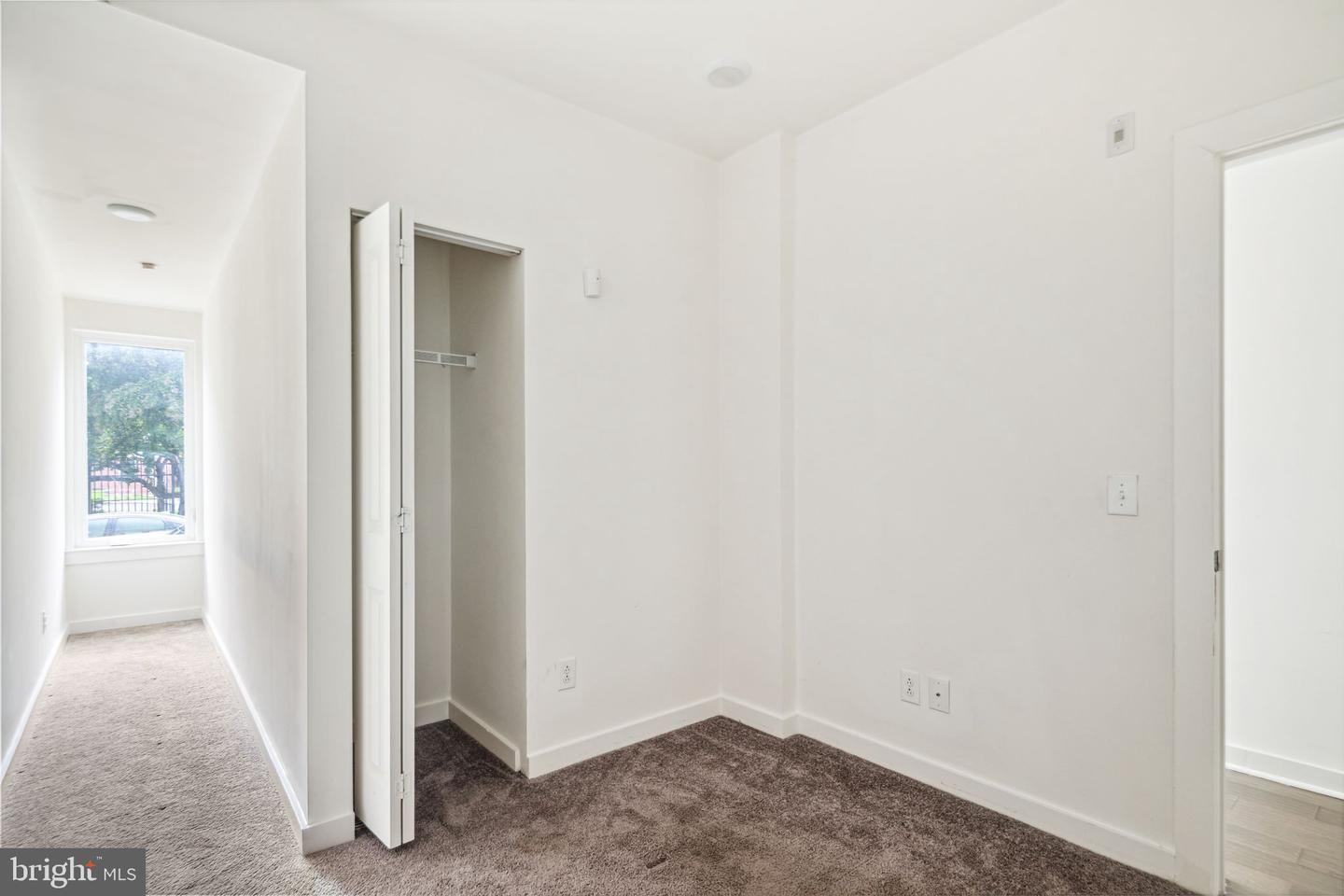1843 N 6th St #10 Property Photo 6