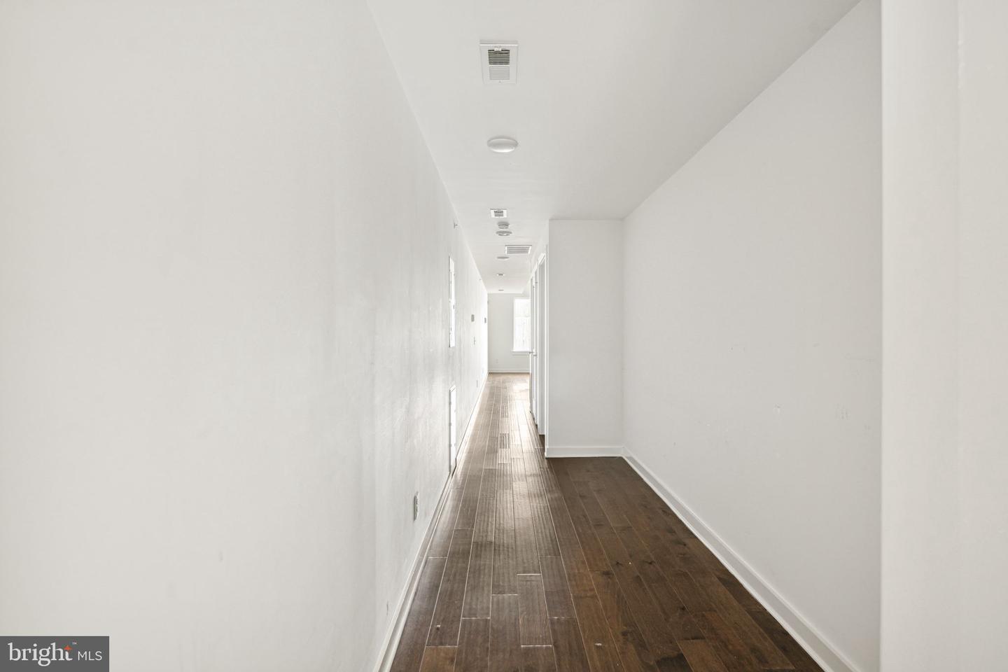 1843 N 6th St #10 Property Photo 8