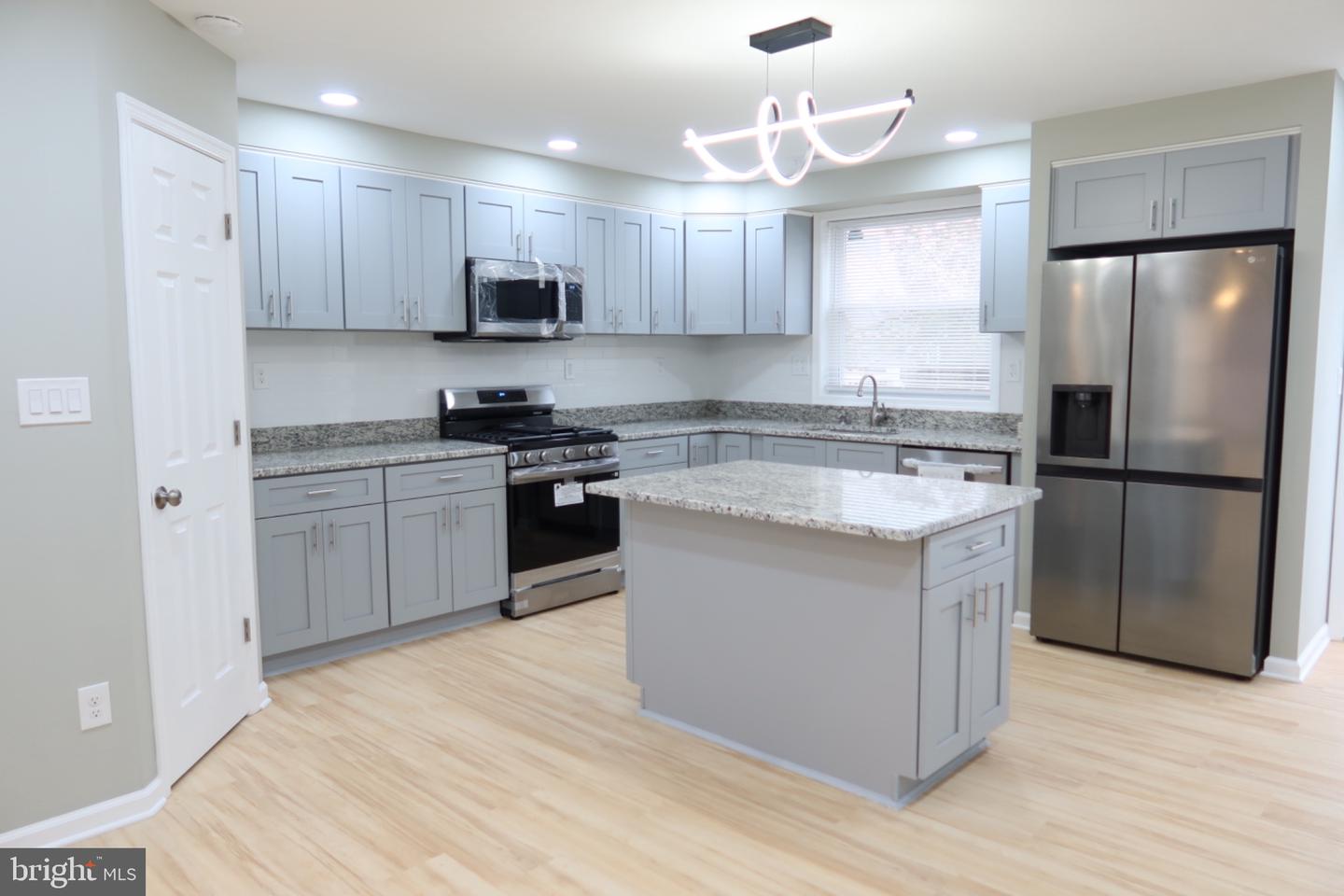 10938 Modena Pl Property Photo 2