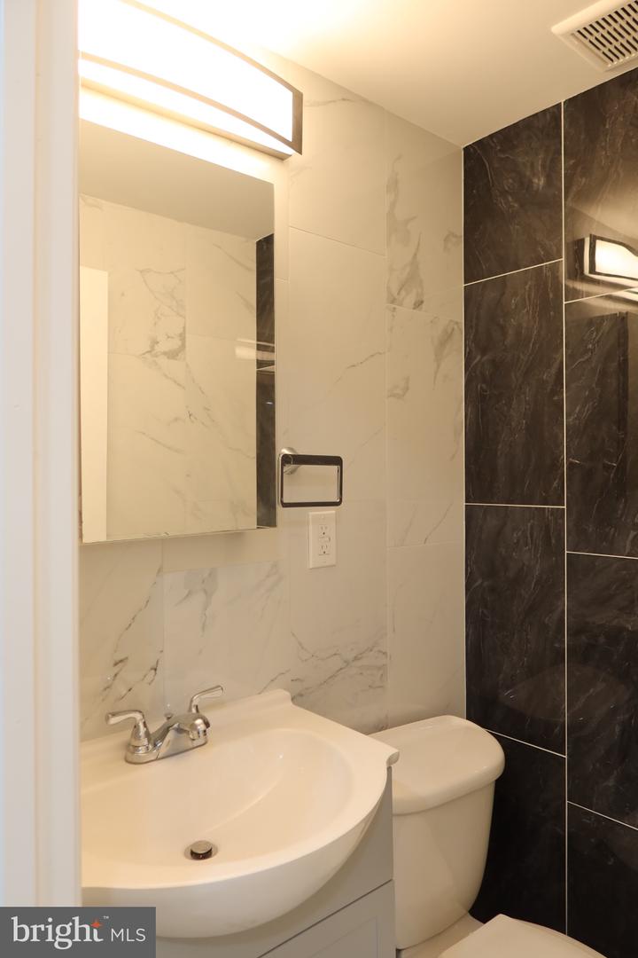 10938 Modena Pl Property Photo 30