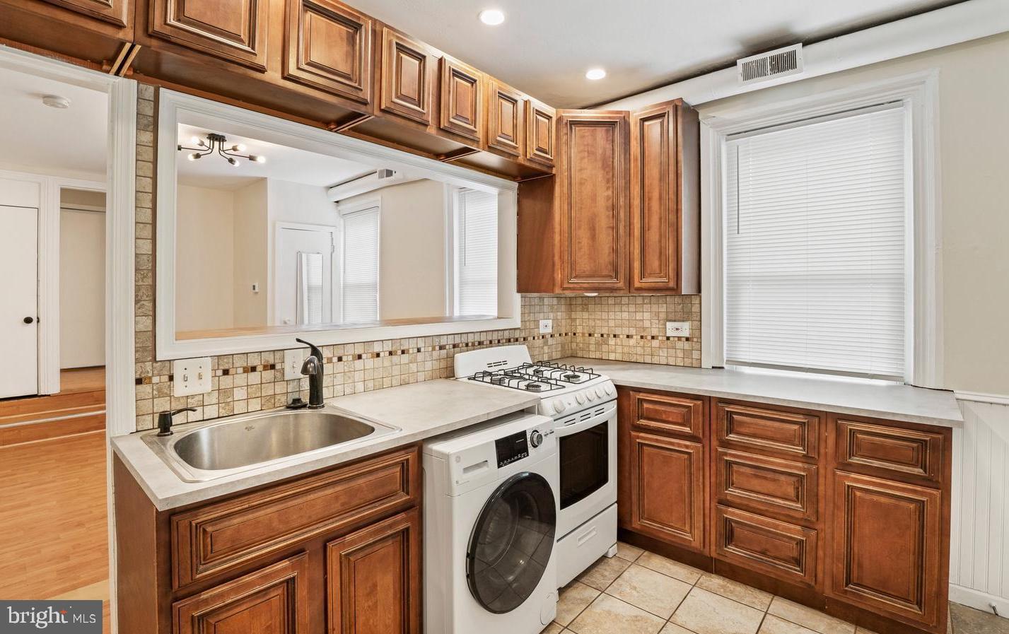 2223 Frankford Ave Property Photo 17