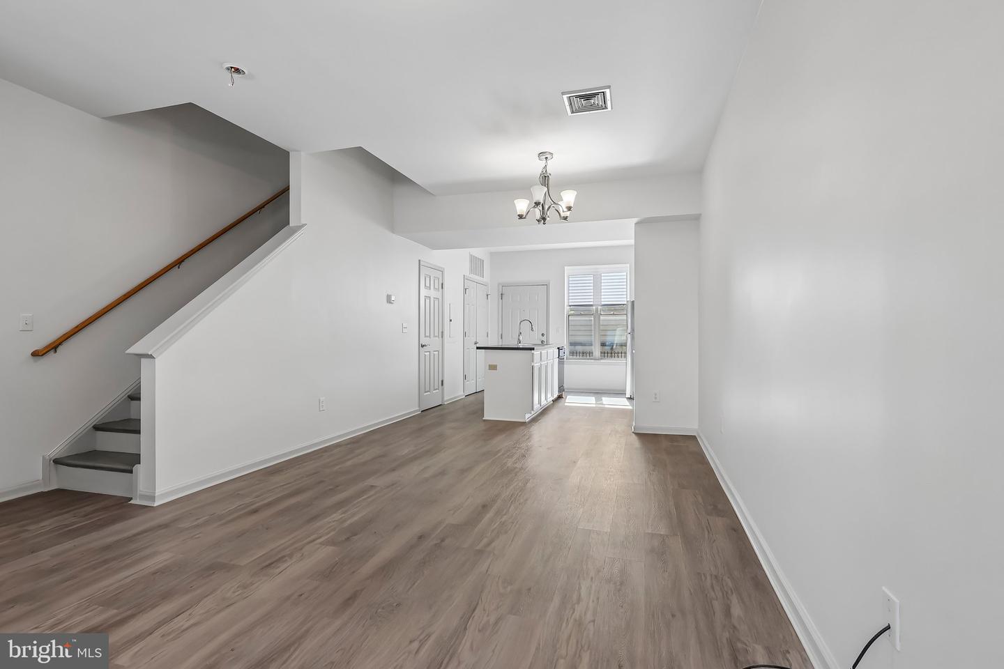 739 S 13th St #b Property Photo 7