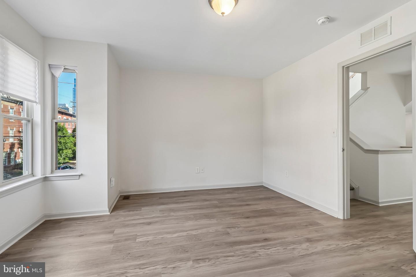 739 S 13th St #b Property Photo 19