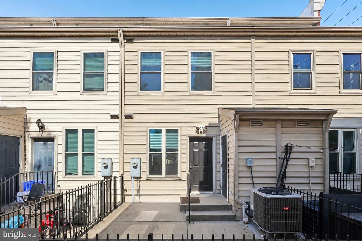 739 S 13th St #b Property Photo 26