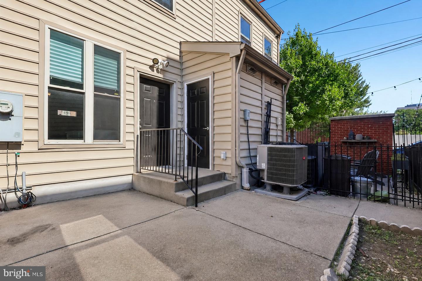 739 S 13th St #b Property Photo 27