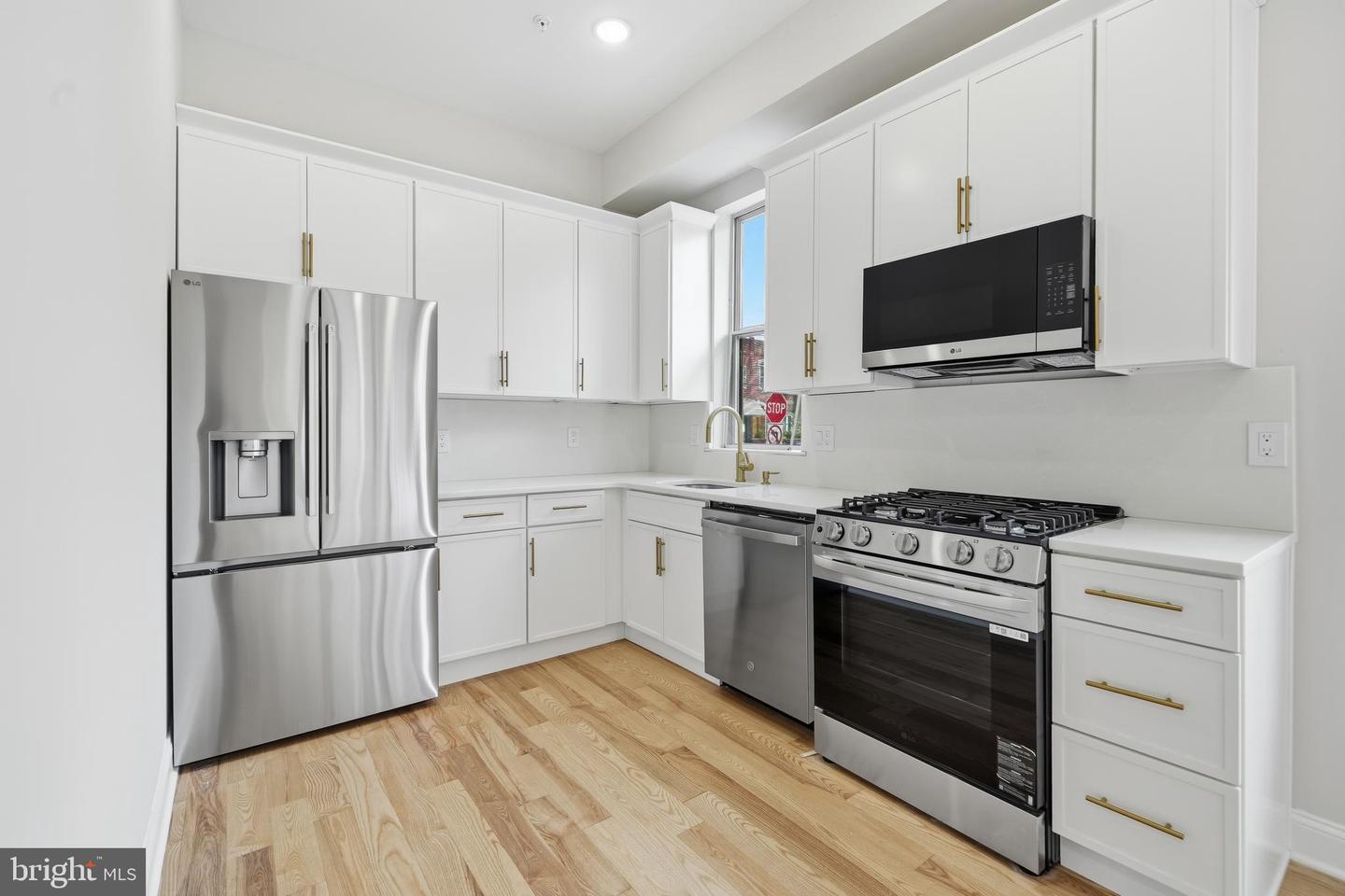 1831 S 22nd St #b Property Photo 3