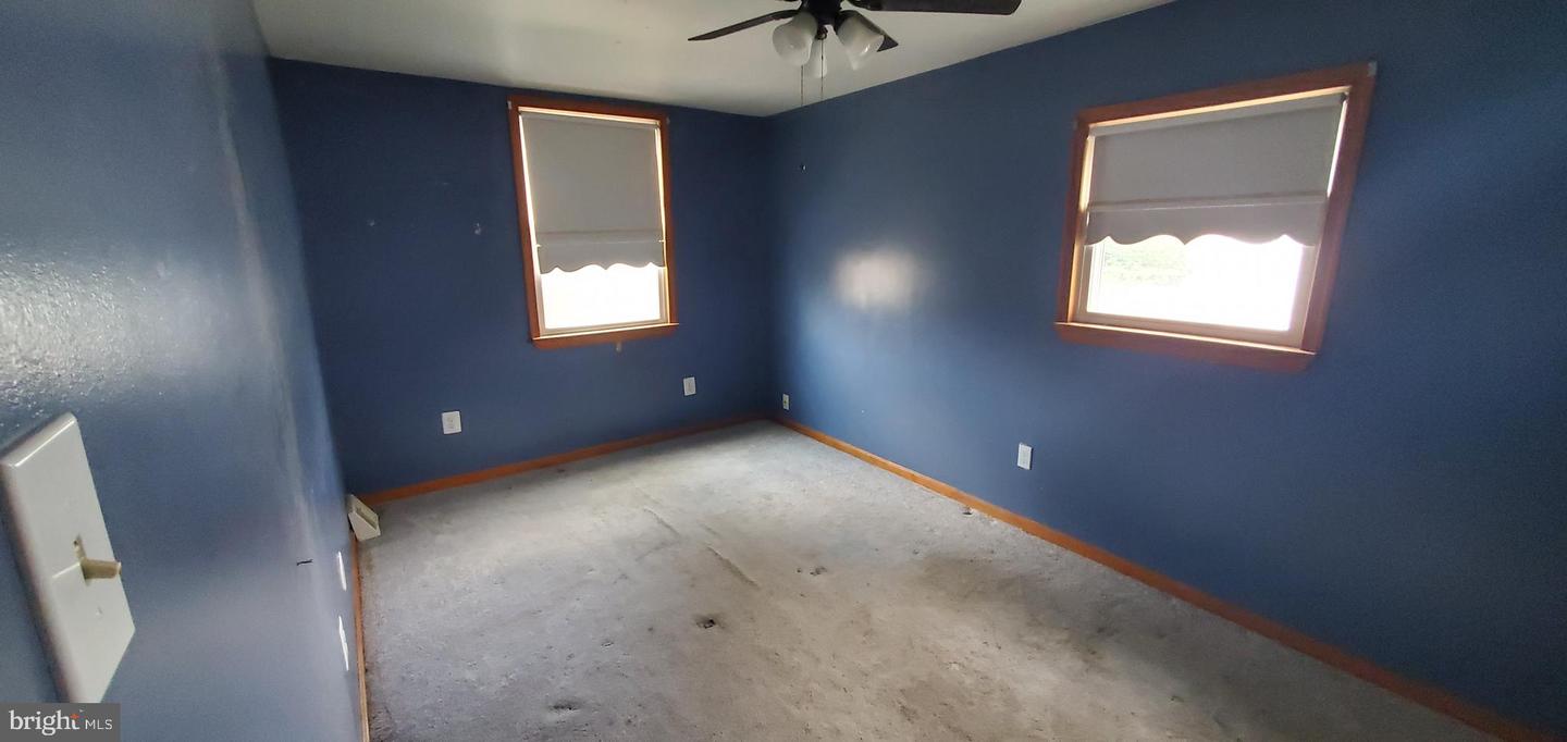 4401 Deerpath Ln Property Photo 12