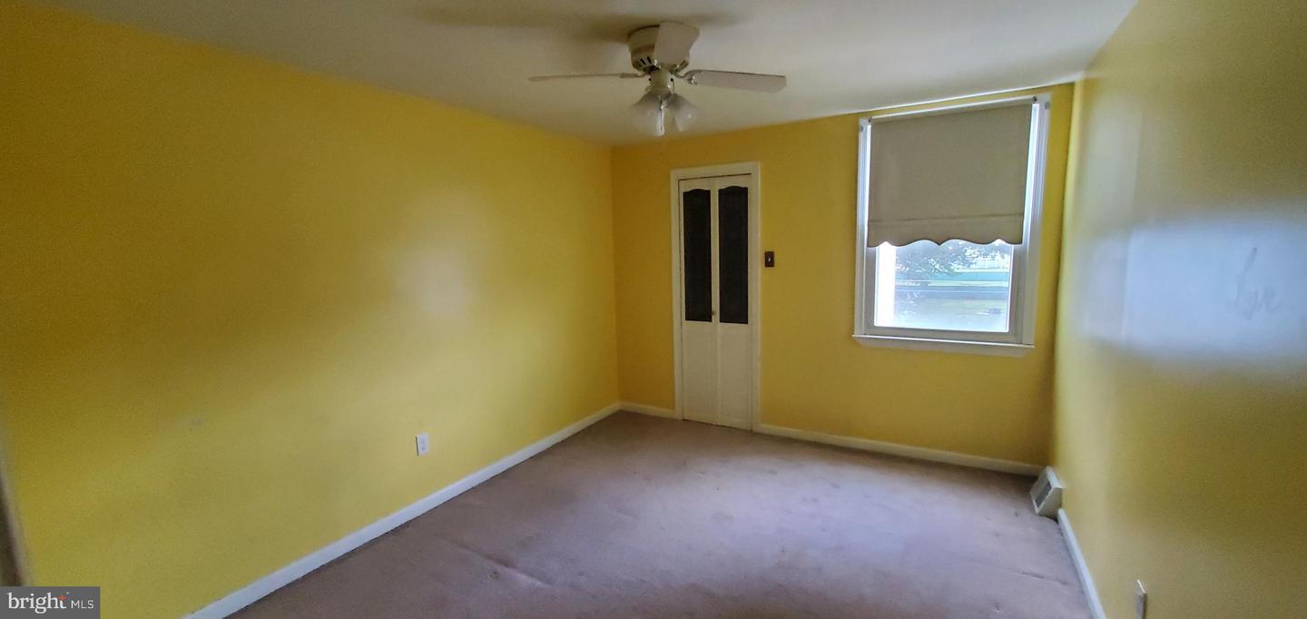 4401 Deerpath Ln Property Photo 13