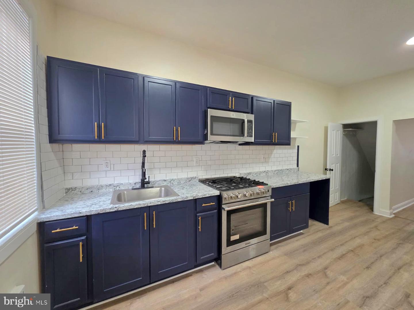 3553 Stouton St Property Photo 2