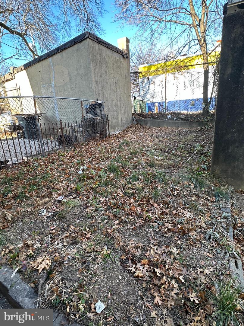 1425 Widener Pl Property Photo 11