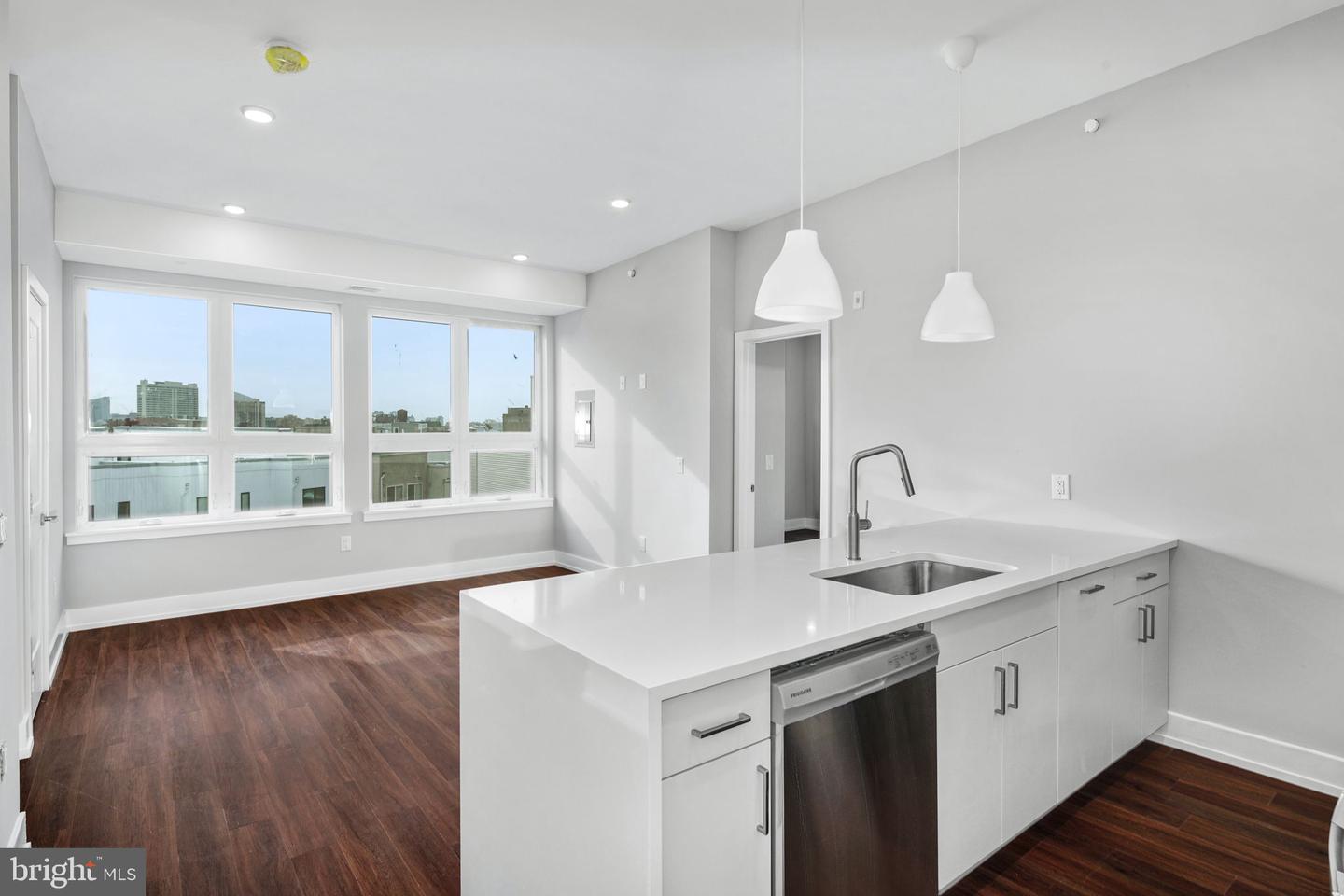 1527-29 Ridge Ave #5a Property Photo 5