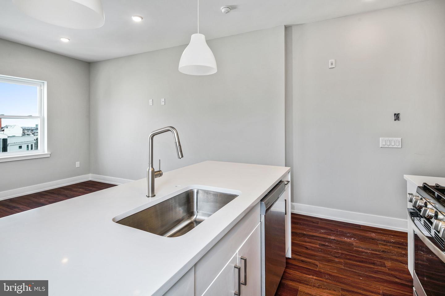 1527-29 Ridge Ave #5a Property Photo 11