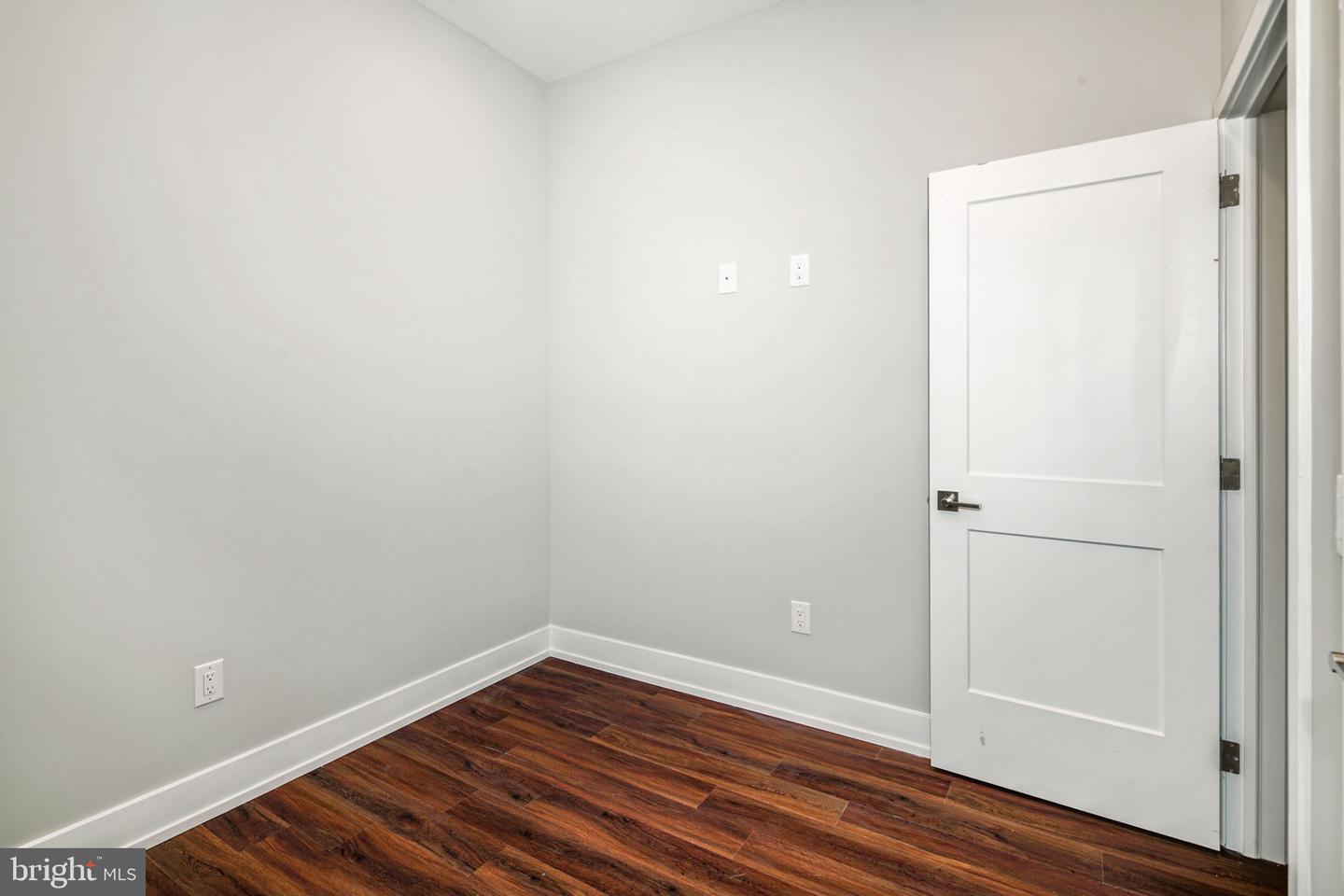 1527-29 Ridge Ave #5a Property Photo 17