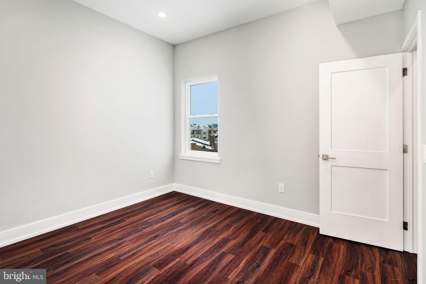 1527-29 Ridge Ave #5a Property Photo 18