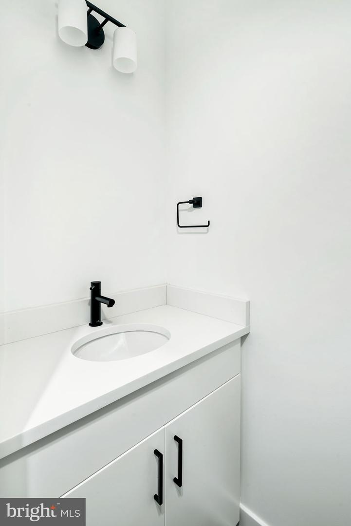 1527-29 Ridge Ave #5a Property Photo 26
