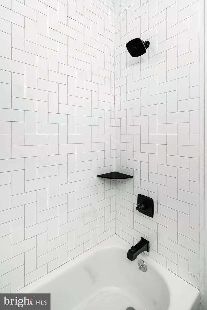 1527-29 Ridge Ave #5a Property Photo 28
