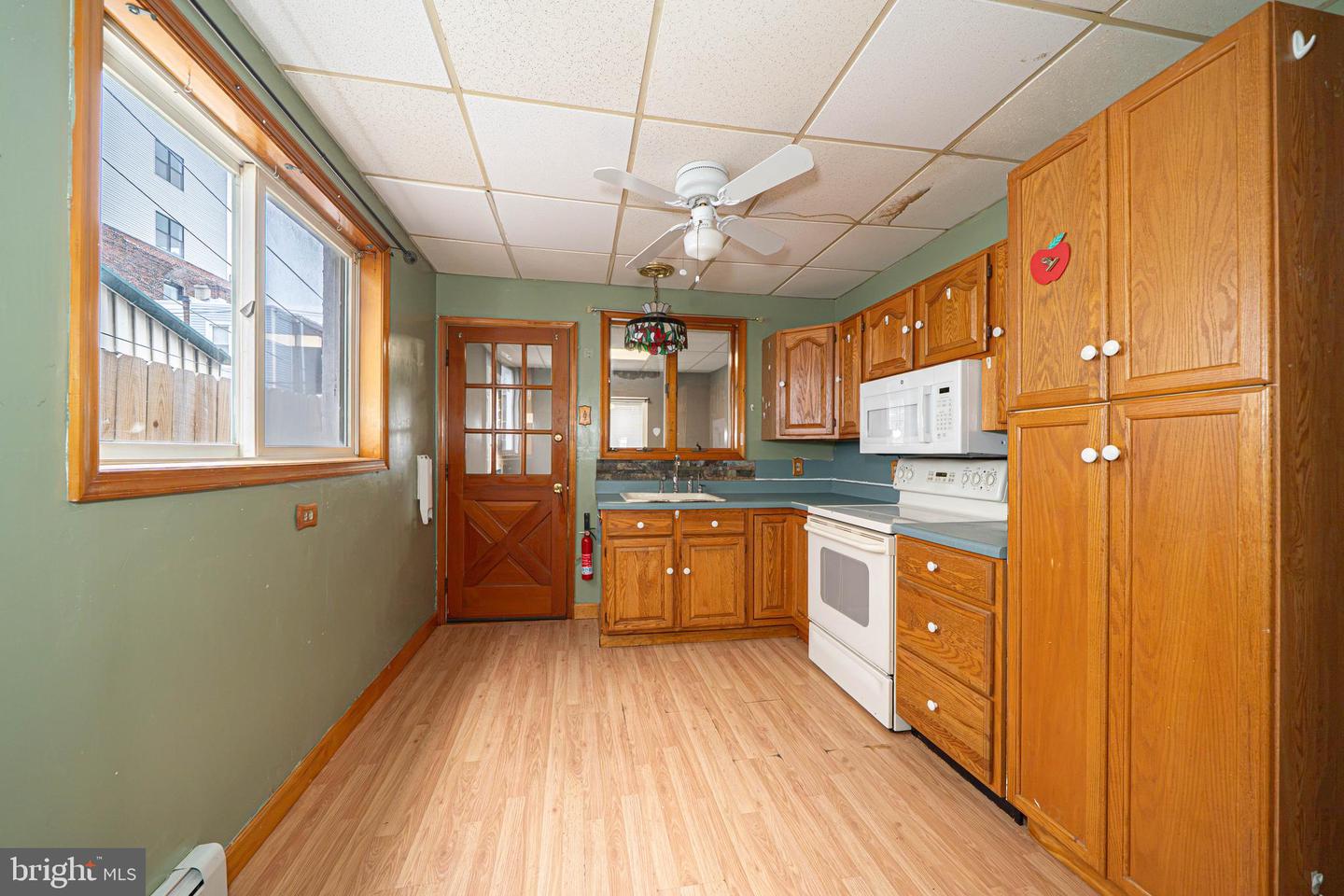 3238 Chatham St Property Photo 8