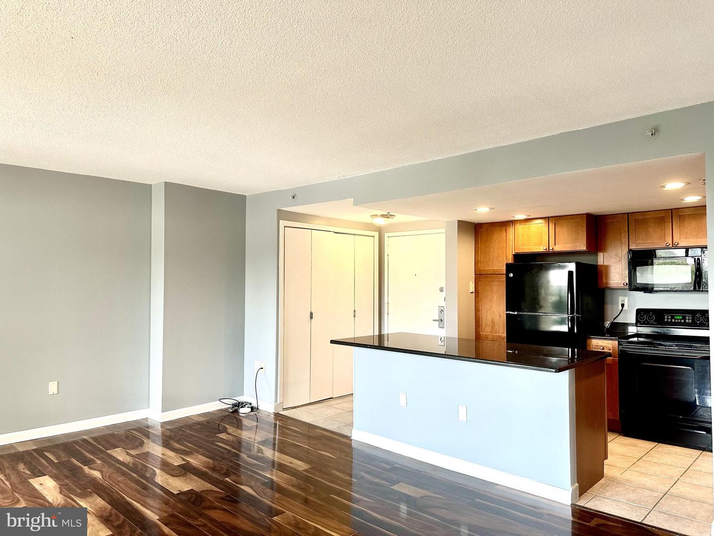 2001 Hamilton St #514 Property Photo 11