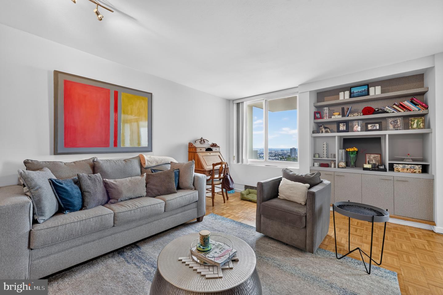 604-36 S Washington Sq #2609 Property Photo 2