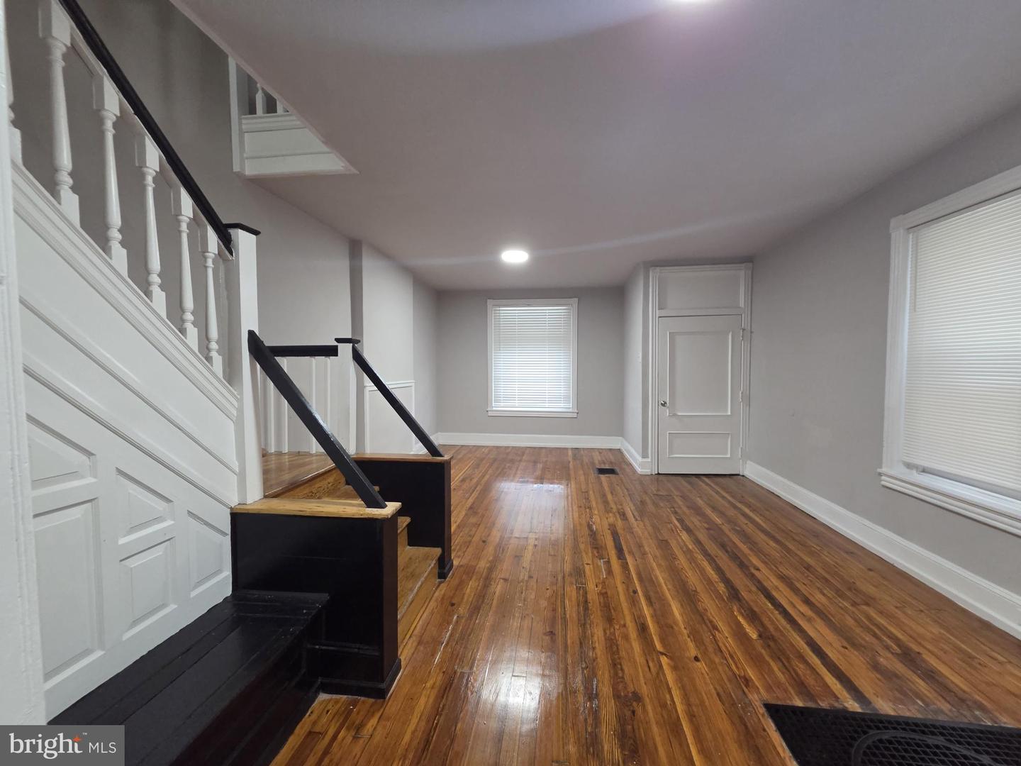 5109 Knox St Property Photo 5