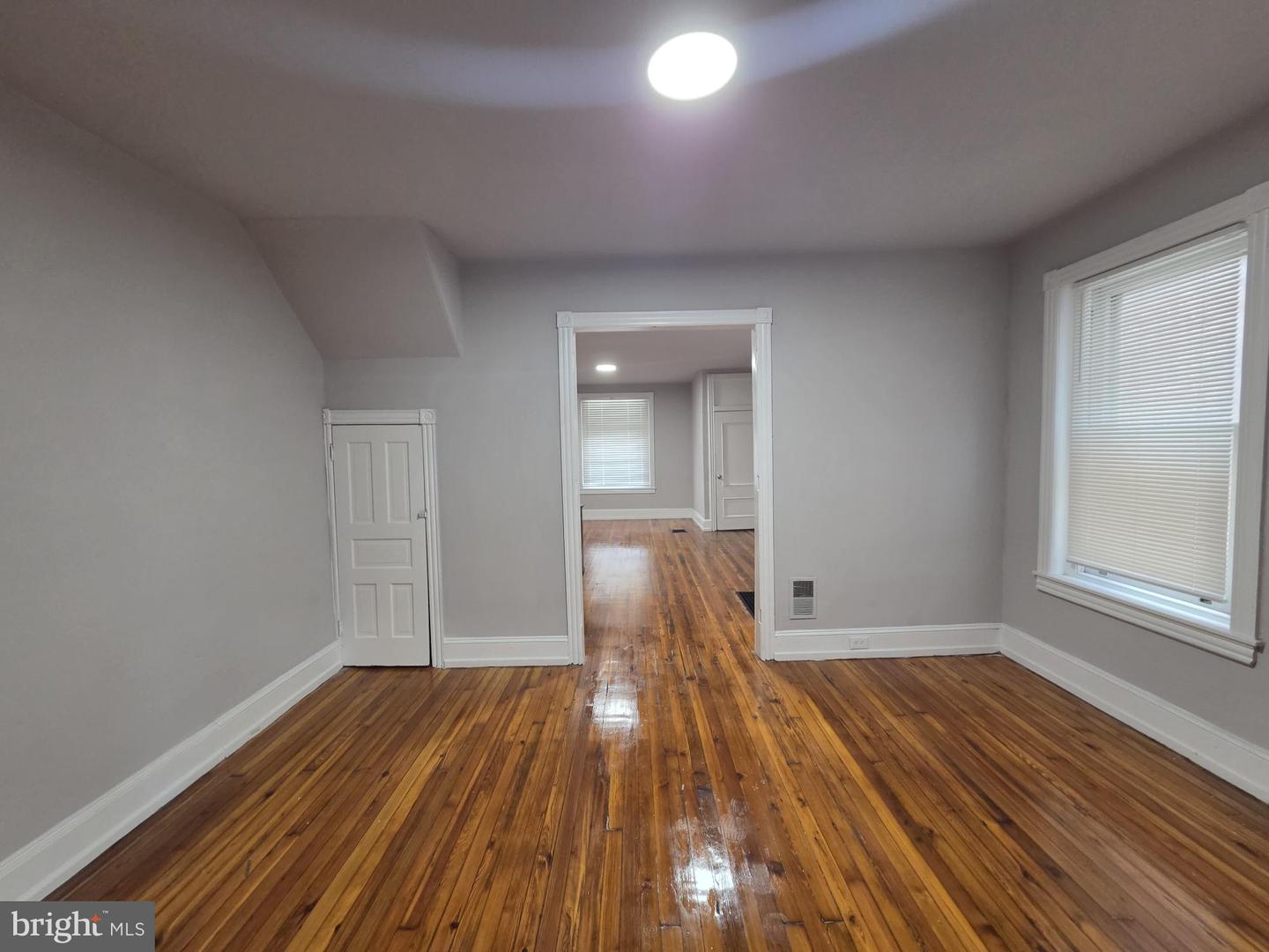 5109 Knox St Property Photo 7