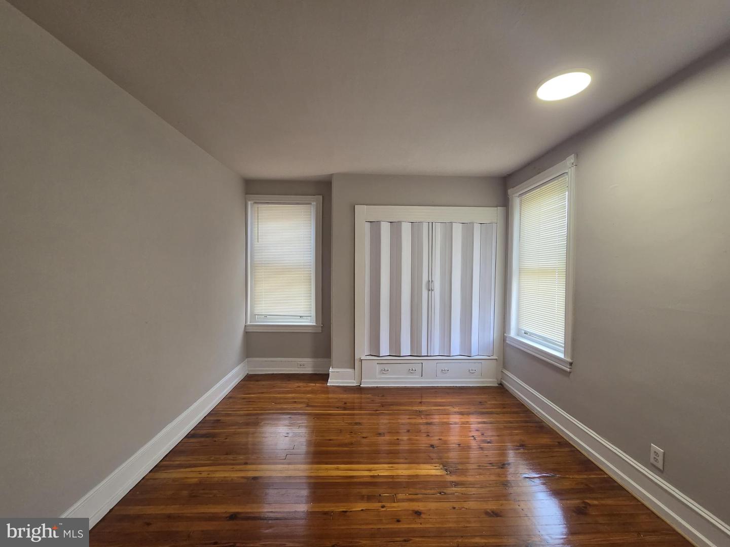 5109 Knox St Property Photo 22
