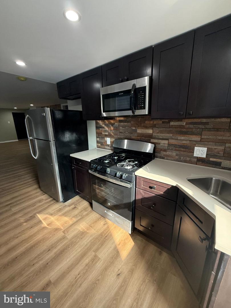 1714 W Girard Ave #3 Property Photo 2